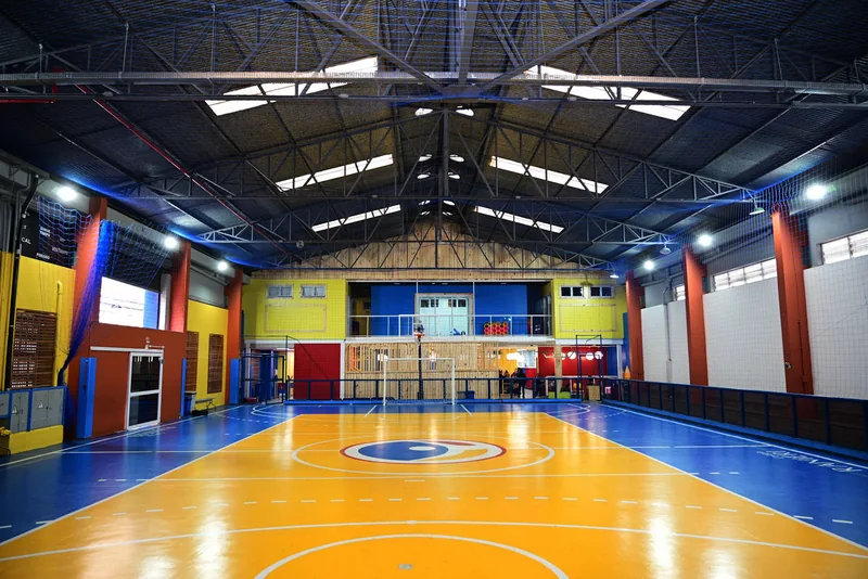 Quadra Poliesportiva — Colégio Ranieri